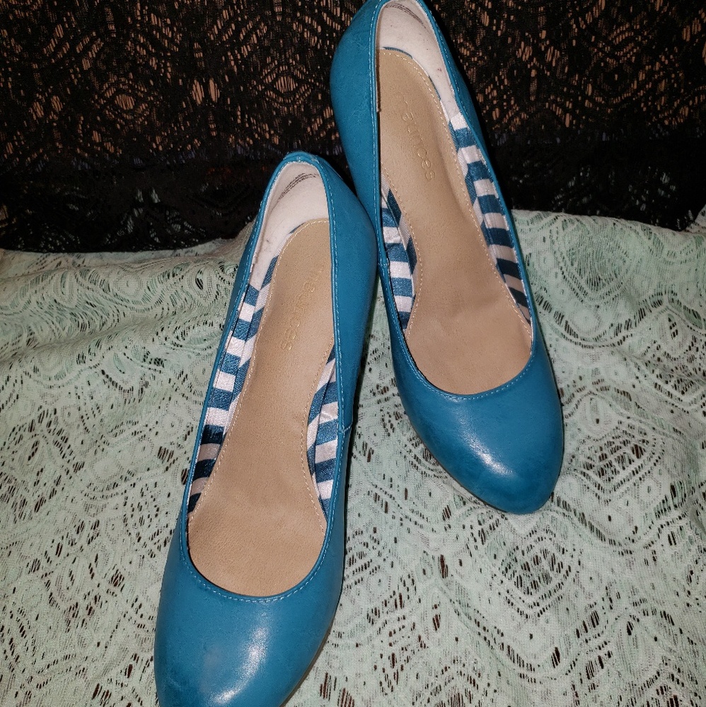 Blue Pumps
